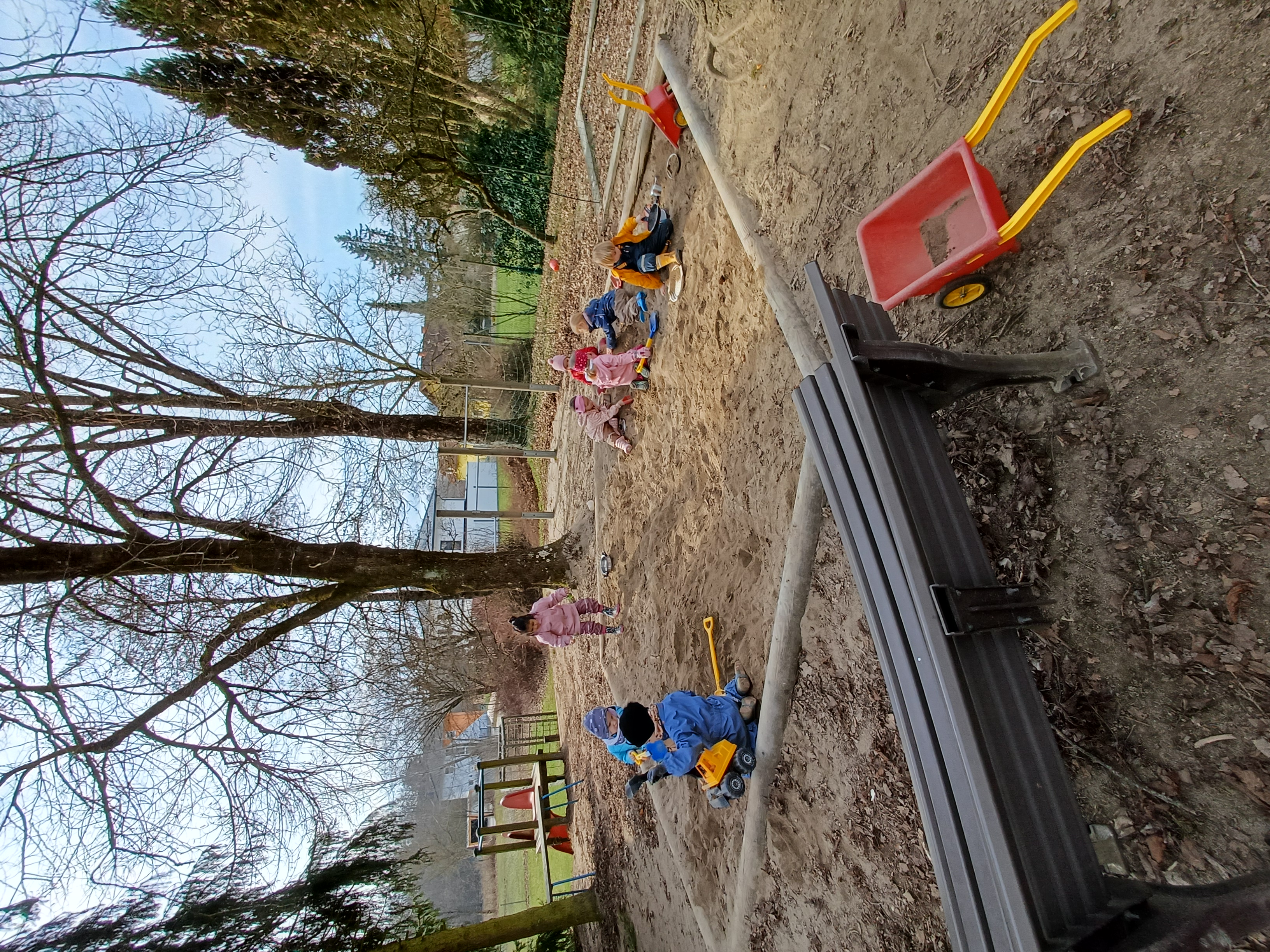 Wir genießen die Gartenzeit! 