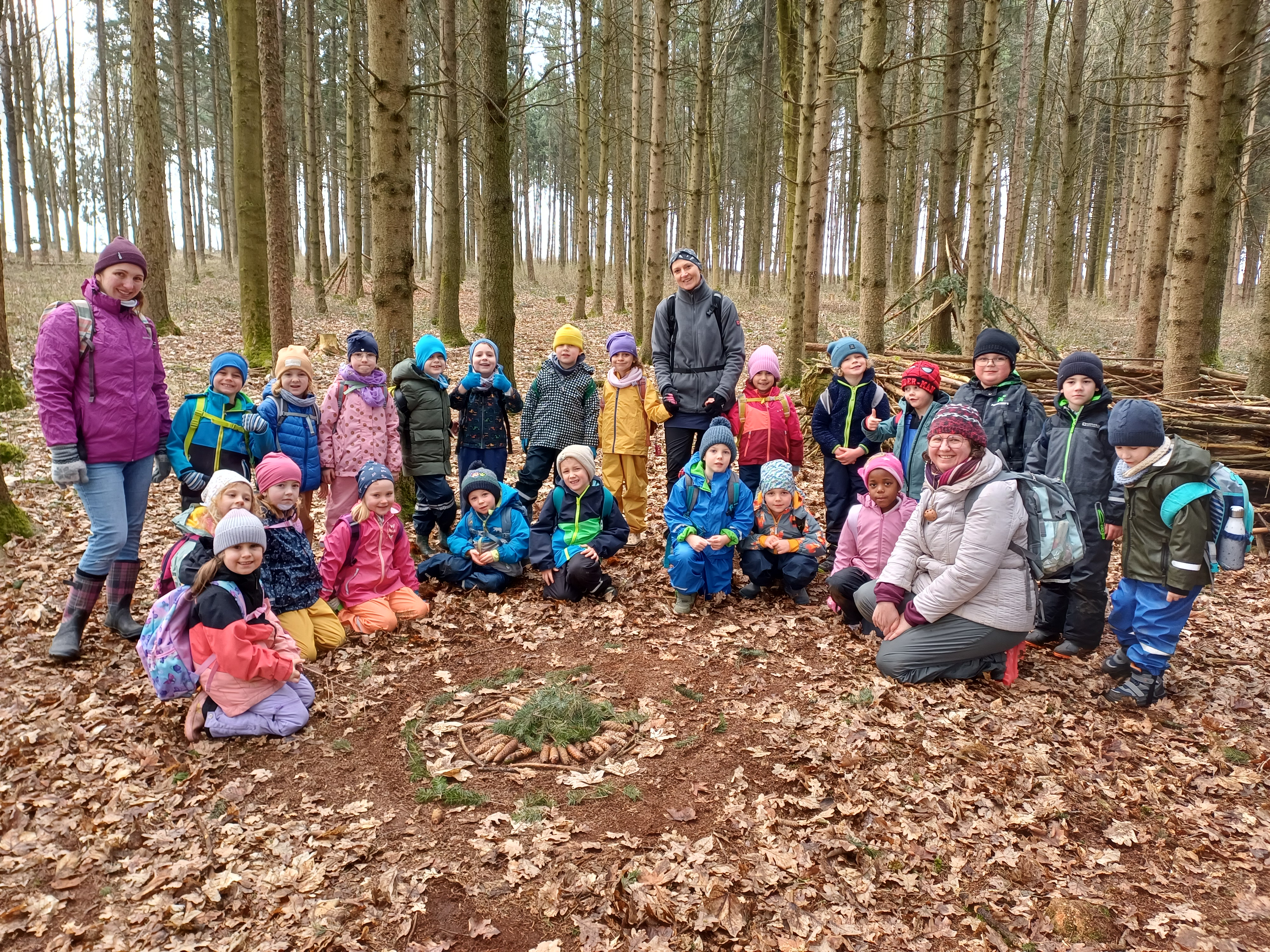 Waldtag der Schulanfängerkinder und mittleren Kinder