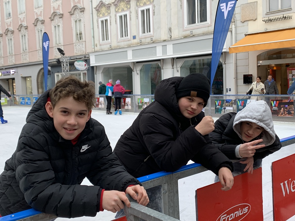 Eislaufen am Eis-8er Wels